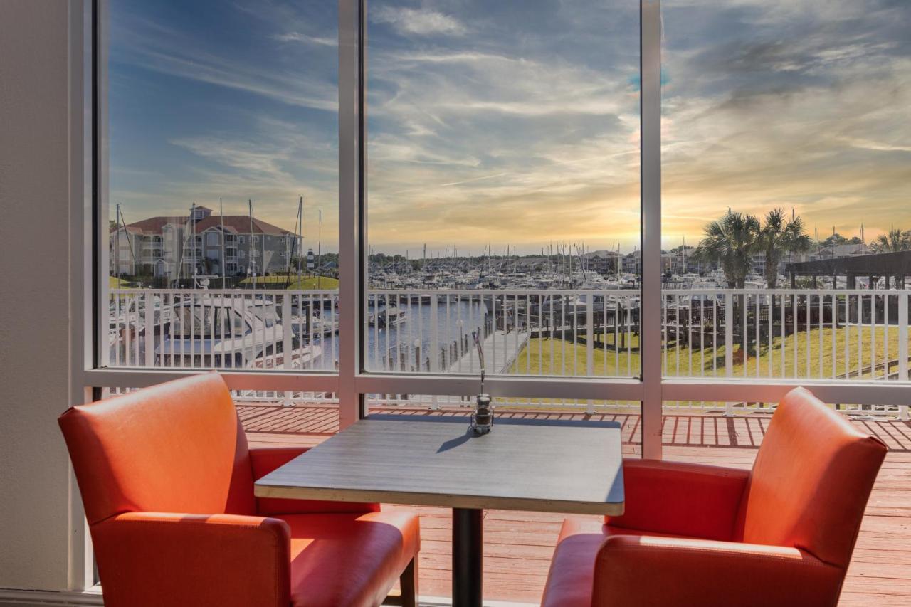 Holiday Inn Express North Myrtle Beach - Little River By Ihg Exterior photo