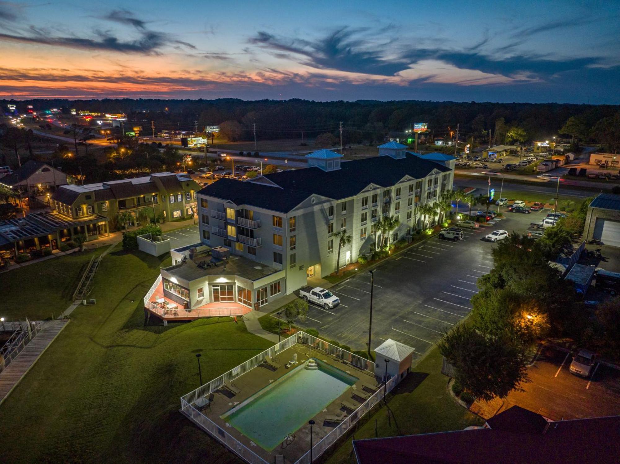 Holiday Inn Express North Myrtle Beach - Little River By Ihg Exterior photo